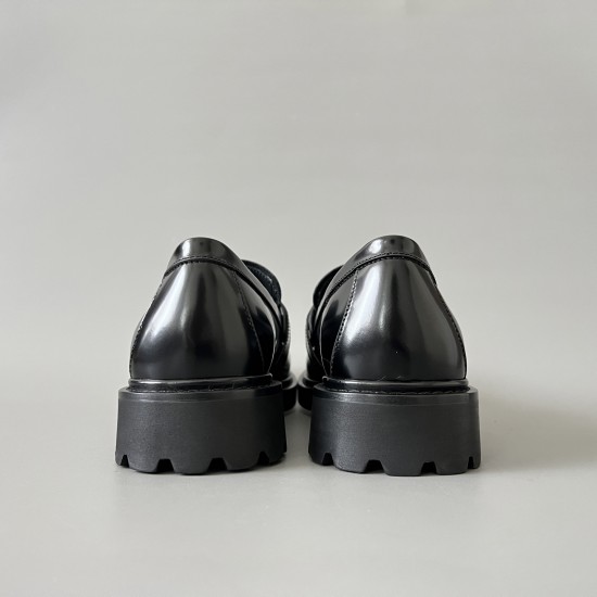 Explorer Loafers
