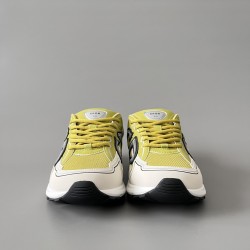 B30 Sneakers