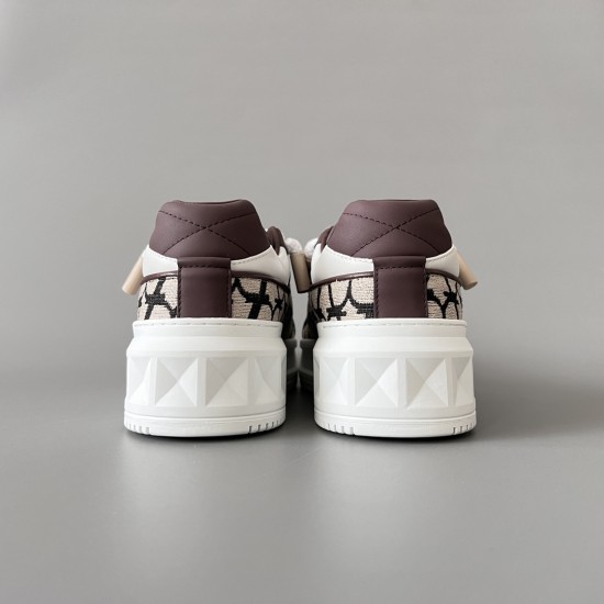 Round Toe Lace Up Board Shoes