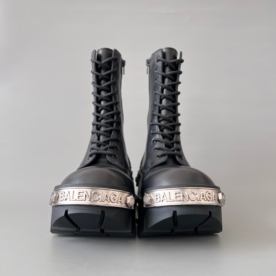 Bulldozer Martin Boots