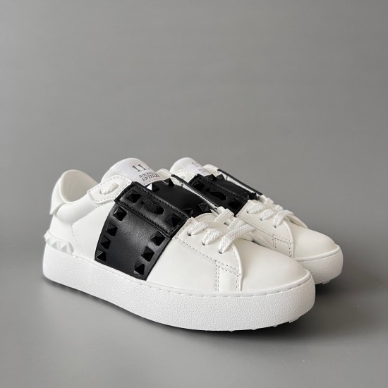 Rockstud Untitled Rivet
