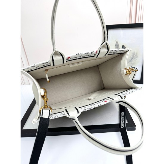 Tote book