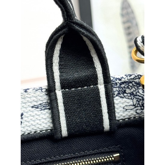 Tote book