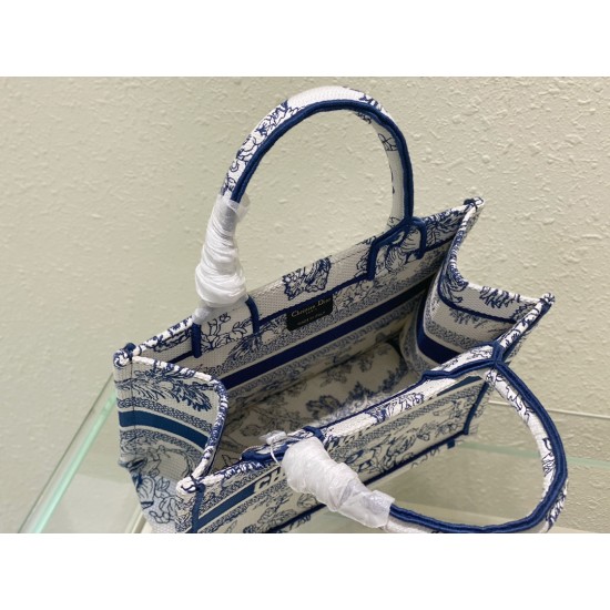 Tote book