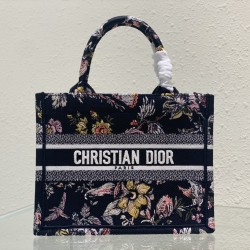 Tote book