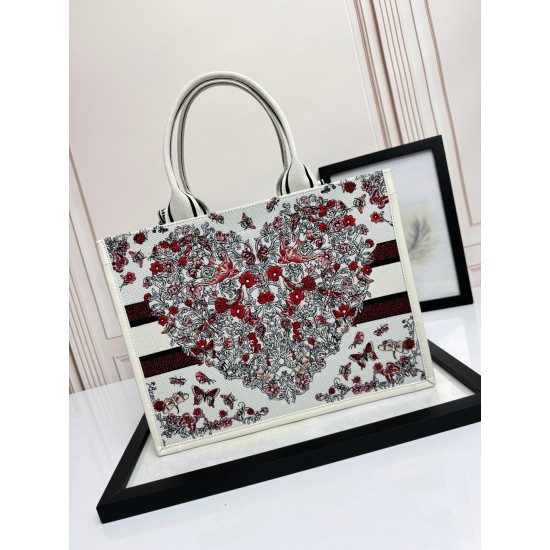 Tote book