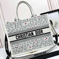 Tote book