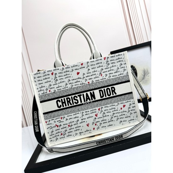 Tote book
