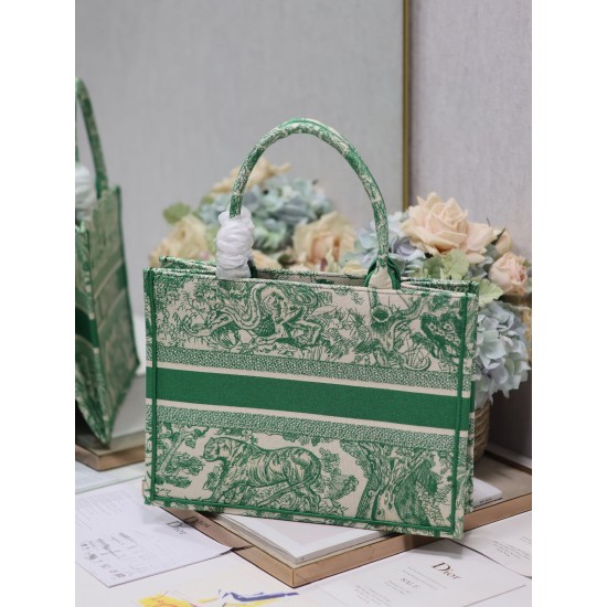 Tote book Tote book