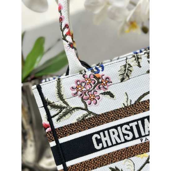 Tote book