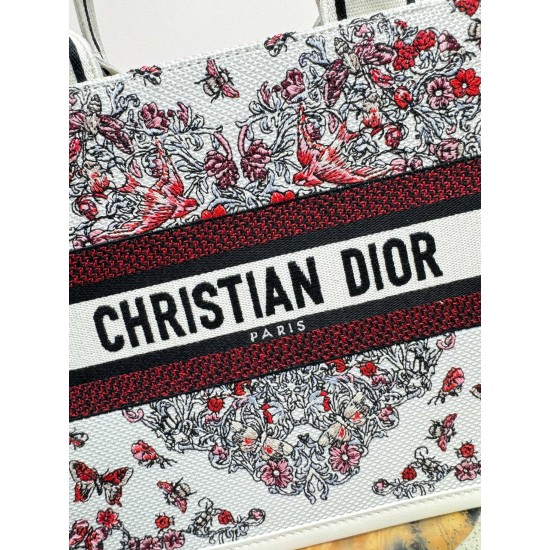 Tote book
