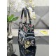 Tote book