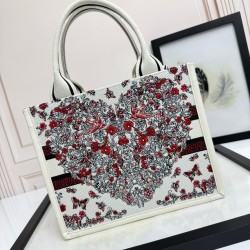 Tote book