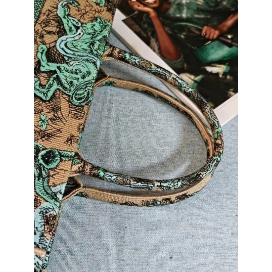 Tote book Tote book