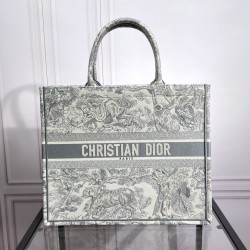 Tote book