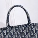 Tote book