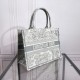 Tote book