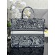 Tote book