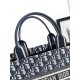 Tote book