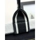 Tote book