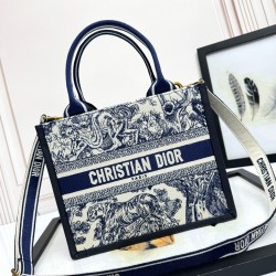Tote book