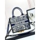 Tote book