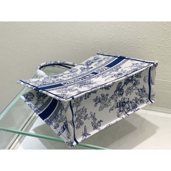 Tote book