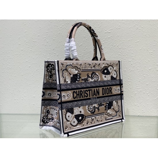 Tote book