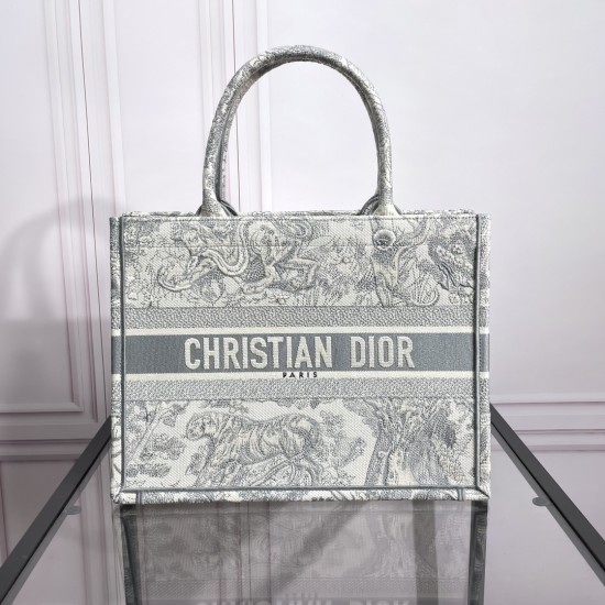 Tote book