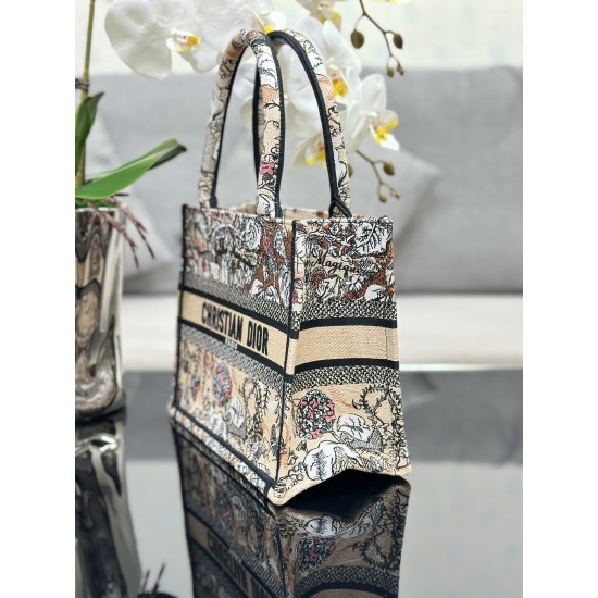 Tote book