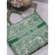 Tote book Tote book
