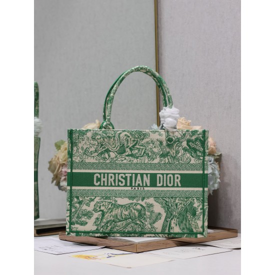 Tote book Tote book