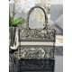 Tote book