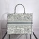 Tote book