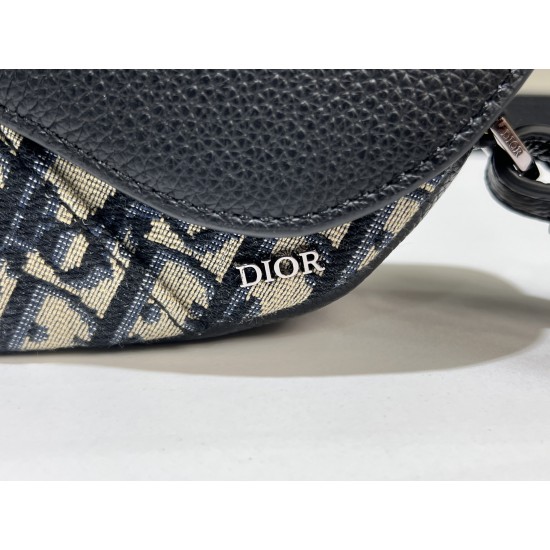 Saddle