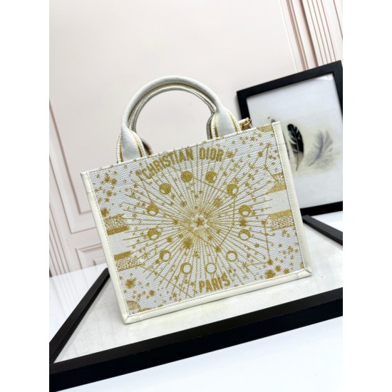 Tote book