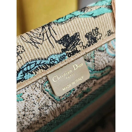 Tote book