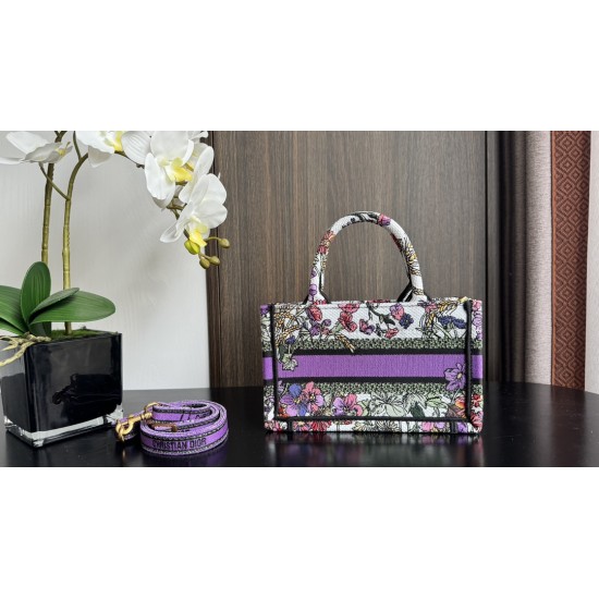 Tote book
