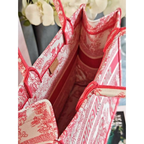 Tote book