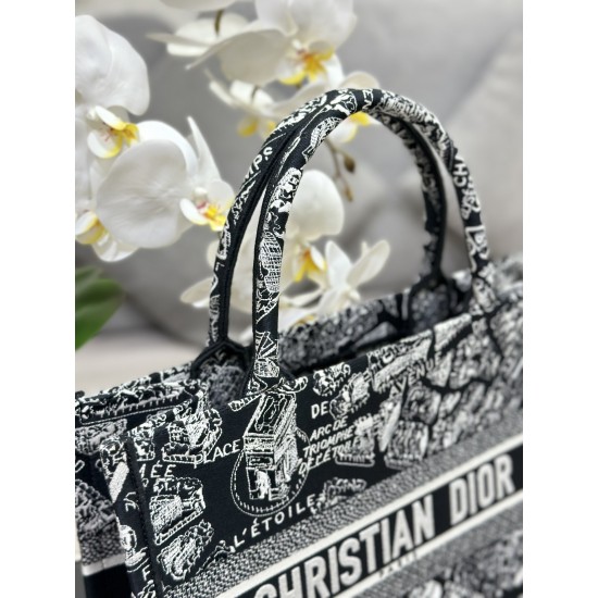 Tote book