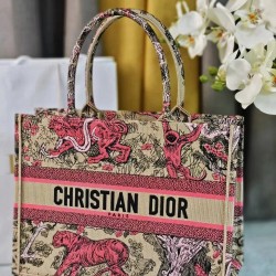 Tote book