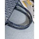Tote book