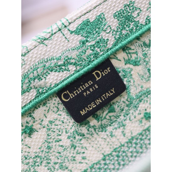 Tote book Tote book