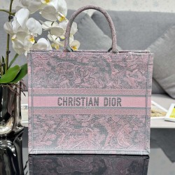 Tote book