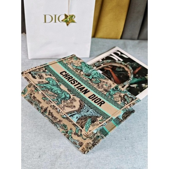 Tote book