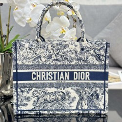 Tote book