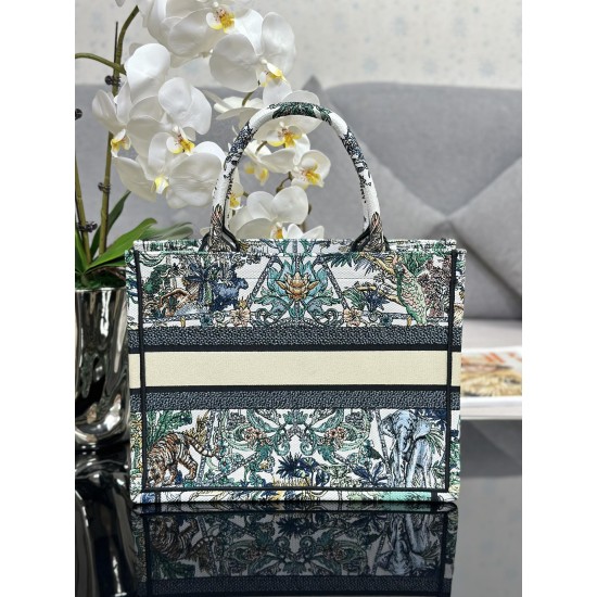 Tote book