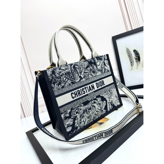 Tote book