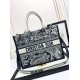 Tote book