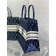 Tote book